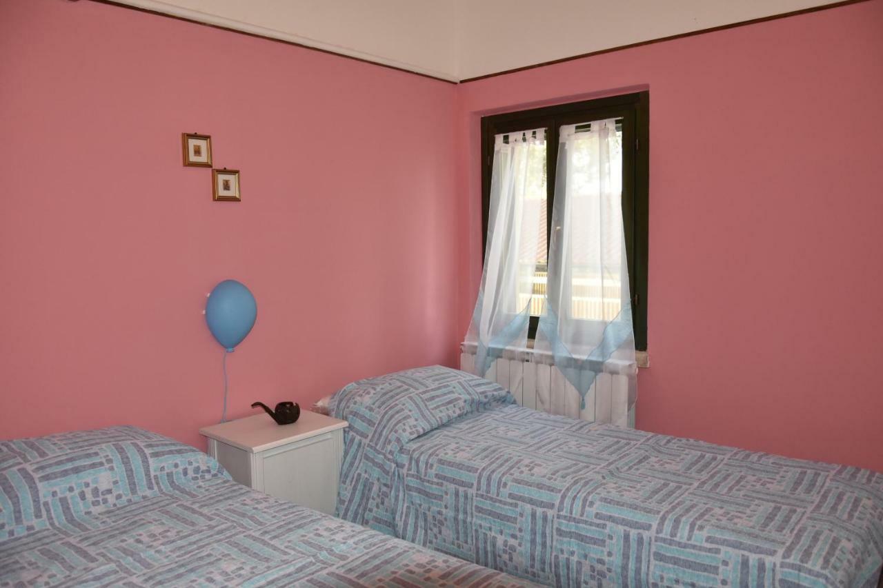 Agriturismo Fattoria Del Colle Iesi Eksteriør bilde