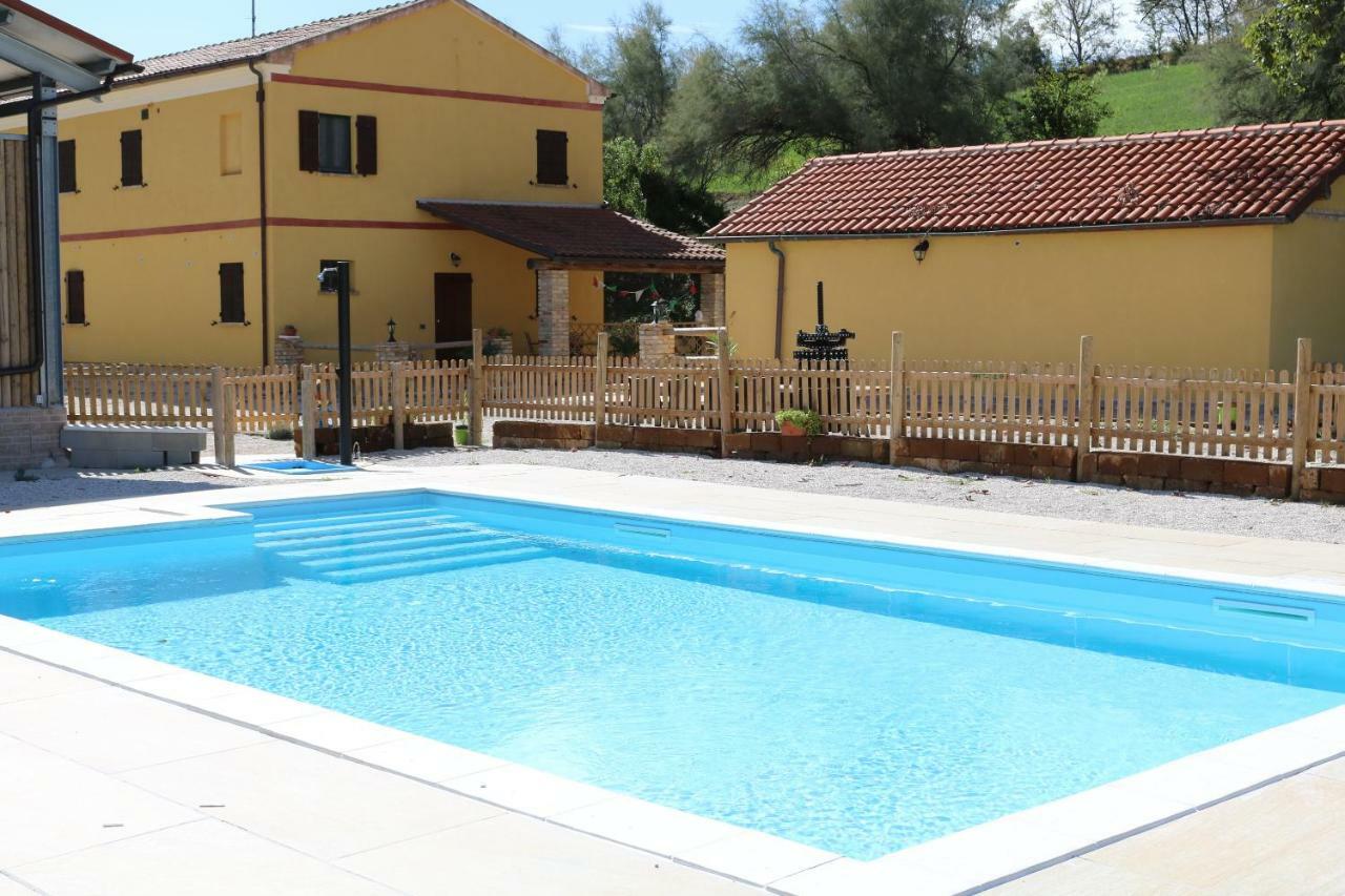 Agriturismo Fattoria Del Colle Iesi Eksteriør bilde