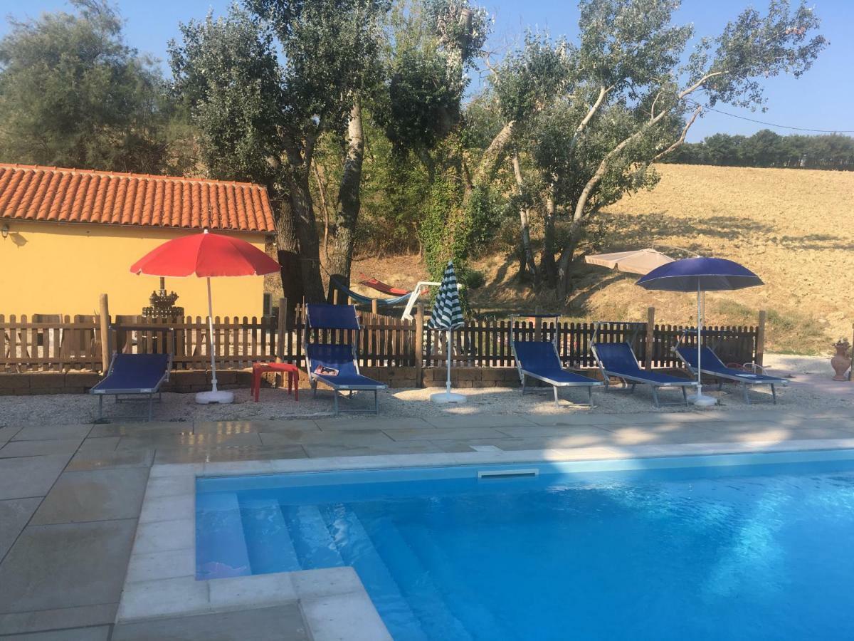 Agriturismo Fattoria Del Colle Iesi Eksteriør bilde