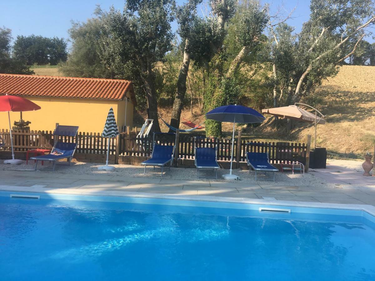 Agriturismo Fattoria Del Colle Iesi Eksteriør bilde