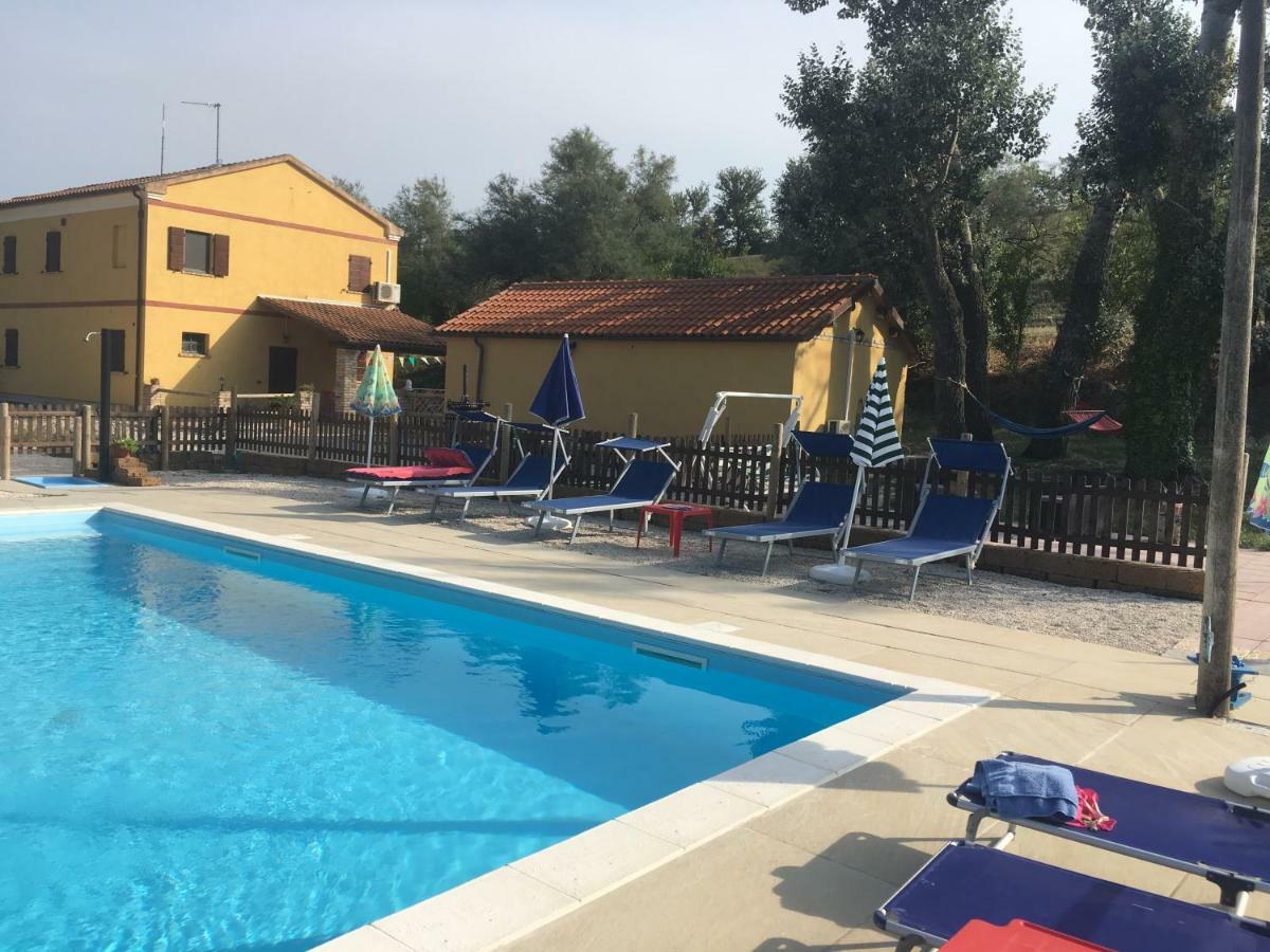 Agriturismo Fattoria Del Colle Iesi Eksteriør bilde