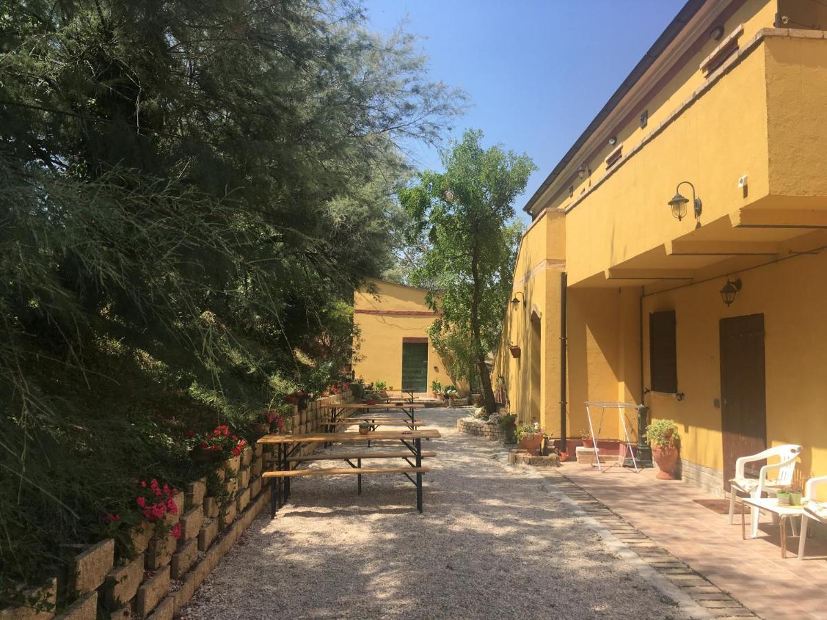 Agriturismo Fattoria Del Colle Iesi Eksteriør bilde